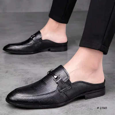 Leather Crest Loafer